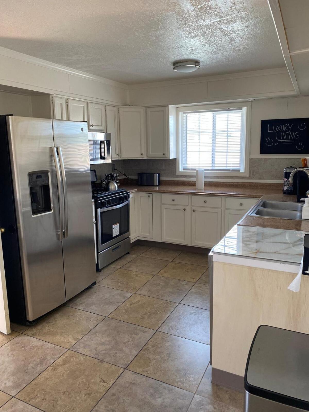 Holiday home Vegas Oasis- Modern Getaway 5 Mins From Strip *
