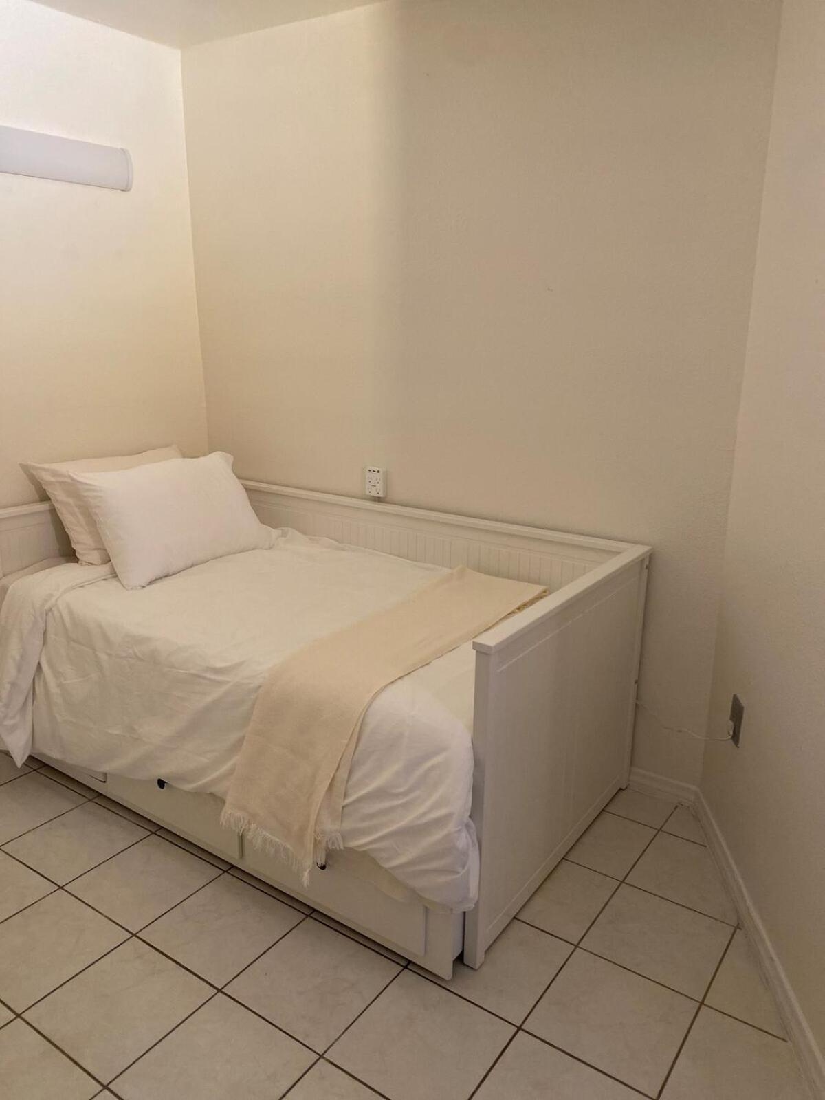 Casa de férias Vegas Oasis- Modern Getaway 5 Mins From Strip *